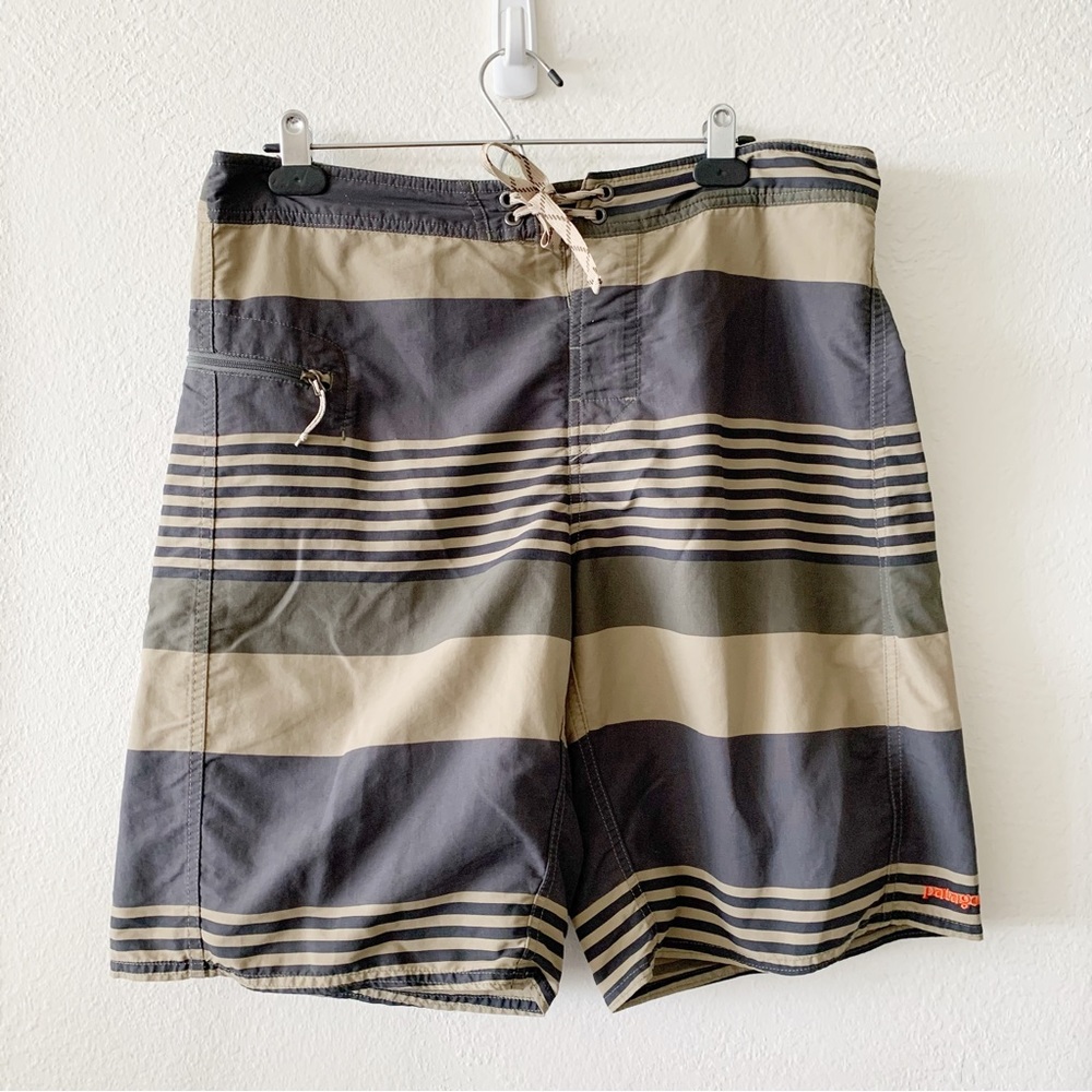 Patagonia Swim Water Wavefarer Striped Men's Tie Front Board Shorts 34